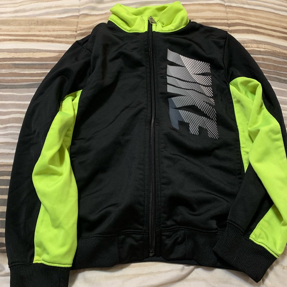 Black and lime sweatshirt size {6}